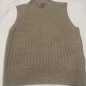 Abercrombie Sweater top. Never worn!